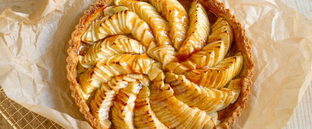 
                  Fertige Apfeltarte